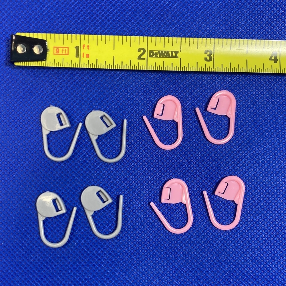 5 for $10: NEW 8 Stitch Savers Spot Keepers (Plastic) Never used‎